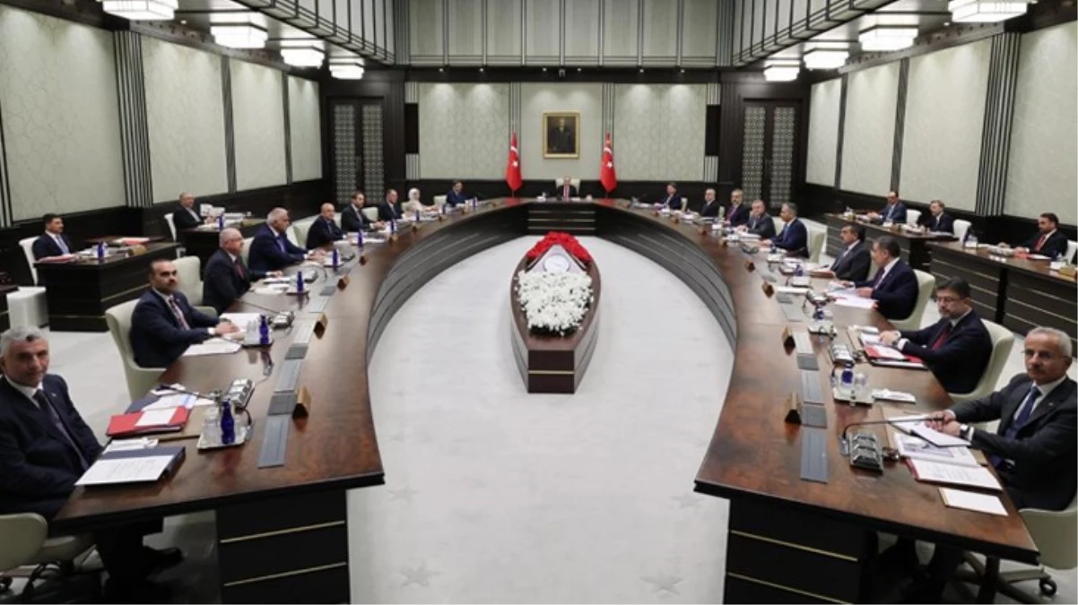 Kabine toplantısı sona erdi Cumhurbaşkanı Erdoğanın açıklama yapması bekleniyor - Ekonomi - Dudullu Haber