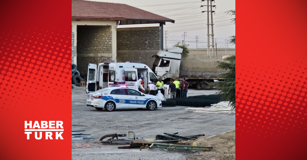 Konya039da TIR önce pikaba sonra otomobile çarptı 1 ölü 3 yaralı - Gündem - haberler - Dudullu Haber