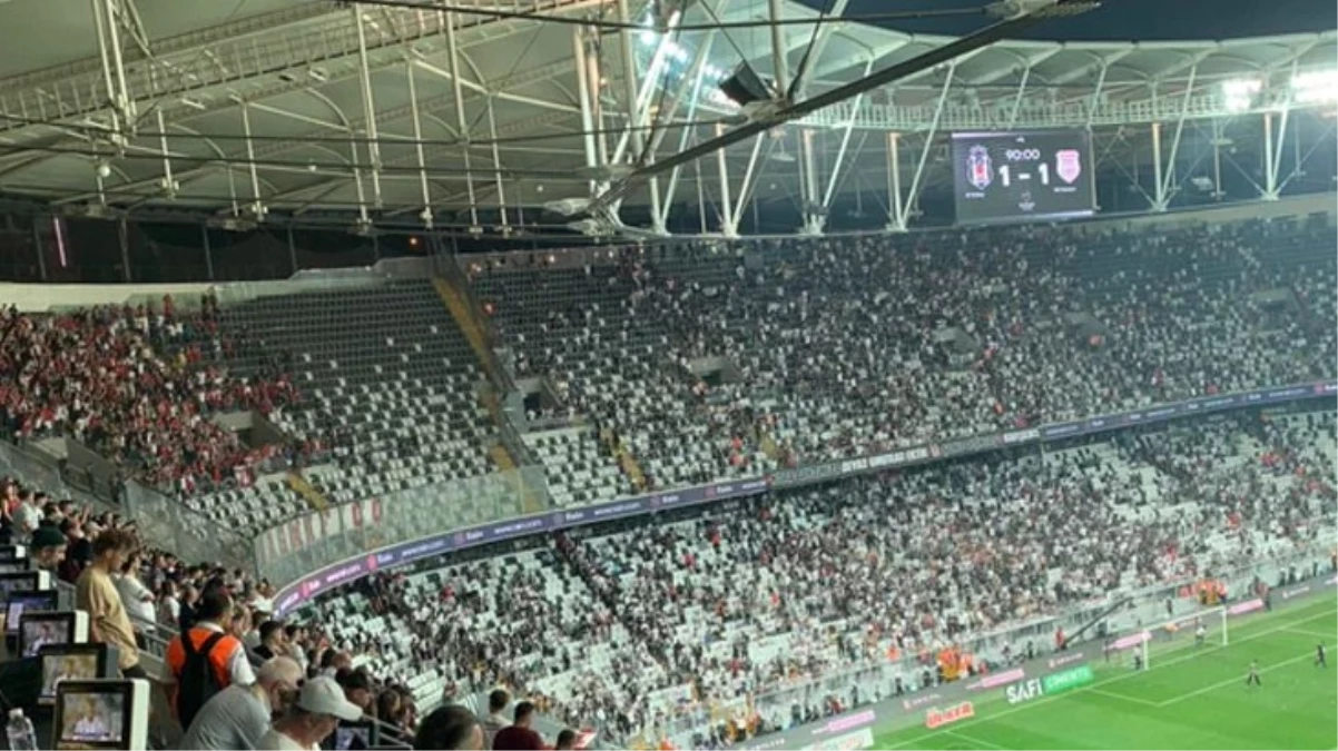 Maç 1-1 olunca çıldırdılar! Beşiktaş taraftarının ağzında yine aynı slogan var