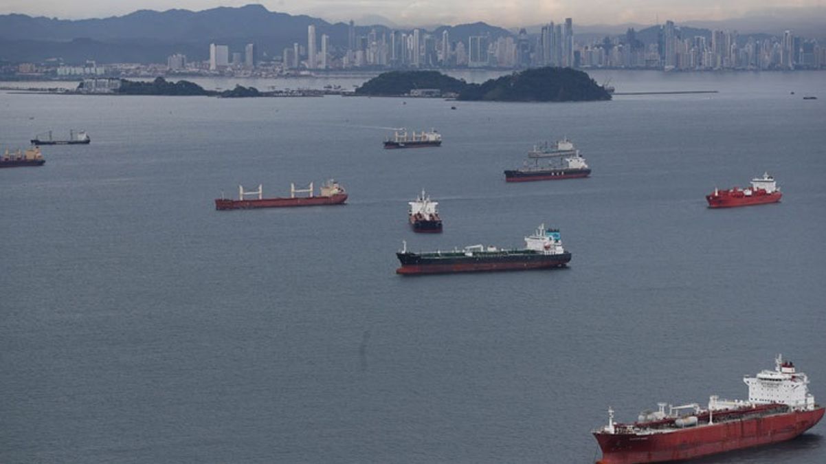 Panama Kanalındaki geçiş sınırlaması 1 yıl daha uzatıldı - Ekonomi - Dudullu Haber