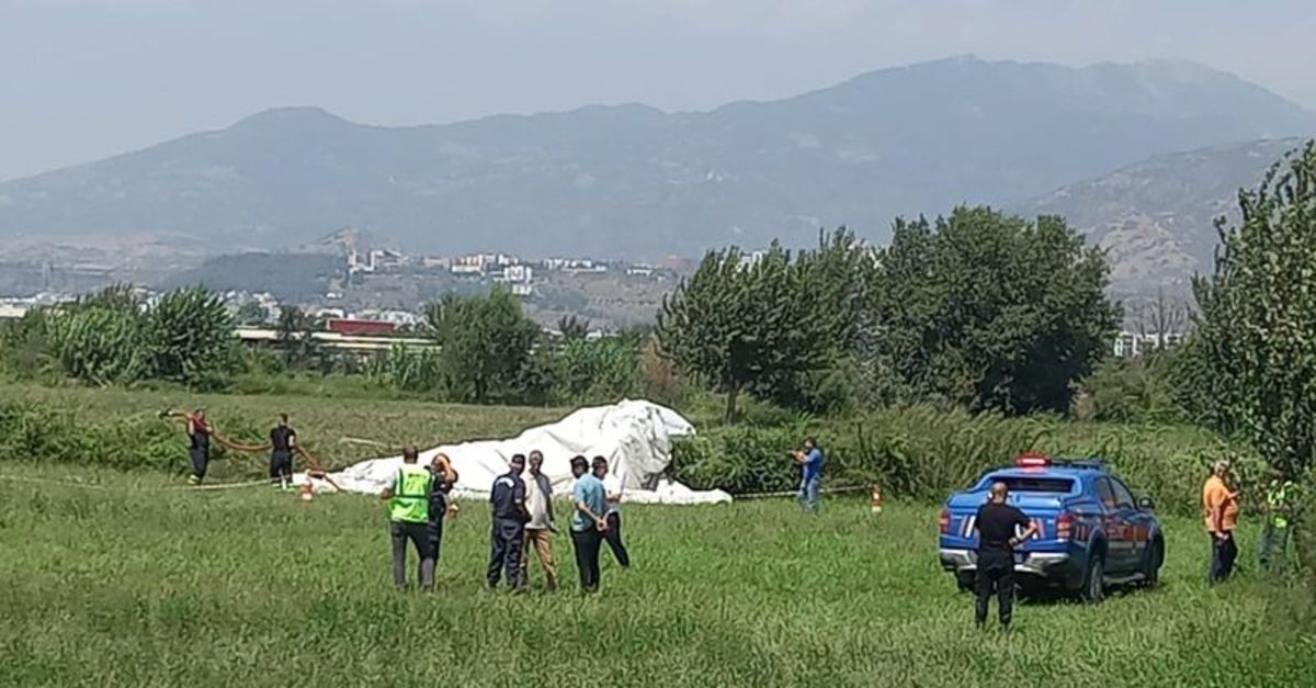 Son dakika haberi Aydın039da eğitim uçağı düştü 2 yaralı - Gündem - eğitim uçağı düştü - Dudullu Haber