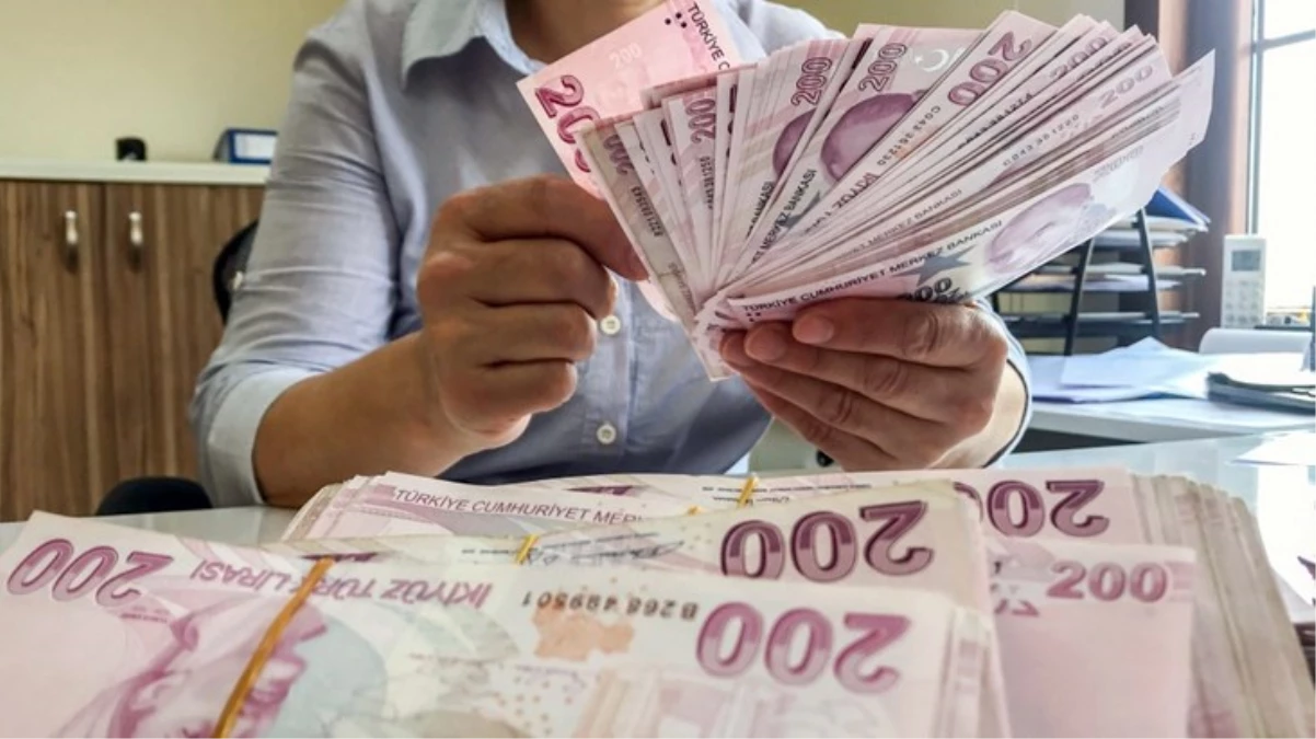 Son Dakika Hükümet memur ve memur emeklisine yeni zam teklifini verdi 2024te yüzde 25 2025te yüzde 11 - Ekonomi - Dudullu Haber