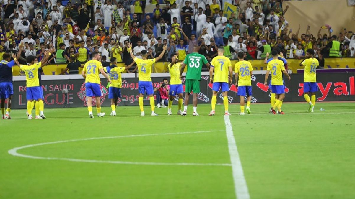 Transfere milyonlar harcayan Suudi Arabistanda futbol dünyasını çalkalayan kare Soyunma odaları dökülüyor - Spor - Dudullu Haber