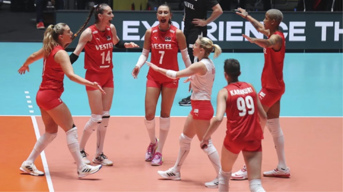 Adım adım Parise Filenin Sultanları 4te 4 yaptı - Spor - Dudullu Haber