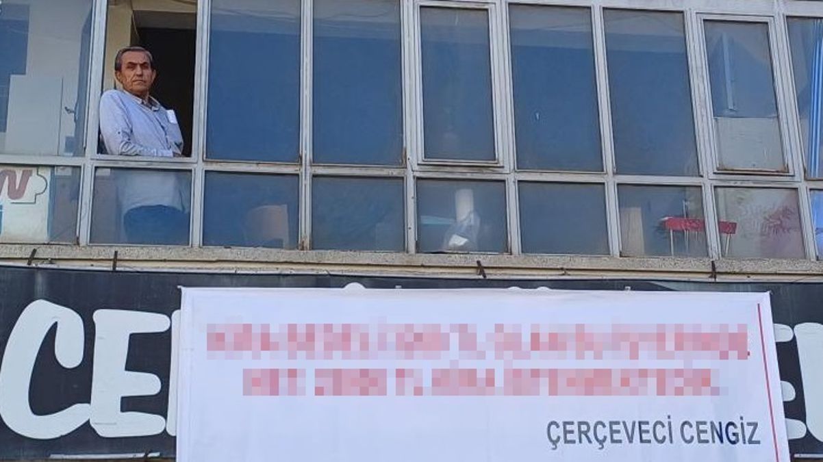 Dükkan sahibinin istediği kira zammına astığı pankartla isyan etti - Ekonomi - Dudullu Haber