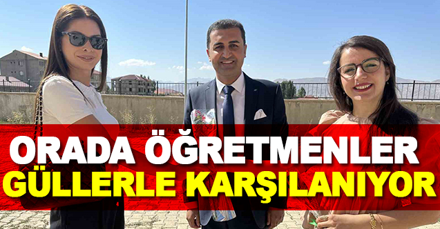 O Okulda Öğretmenler Güllerle Karşılanıyor - Gündem - Dudullu Haber