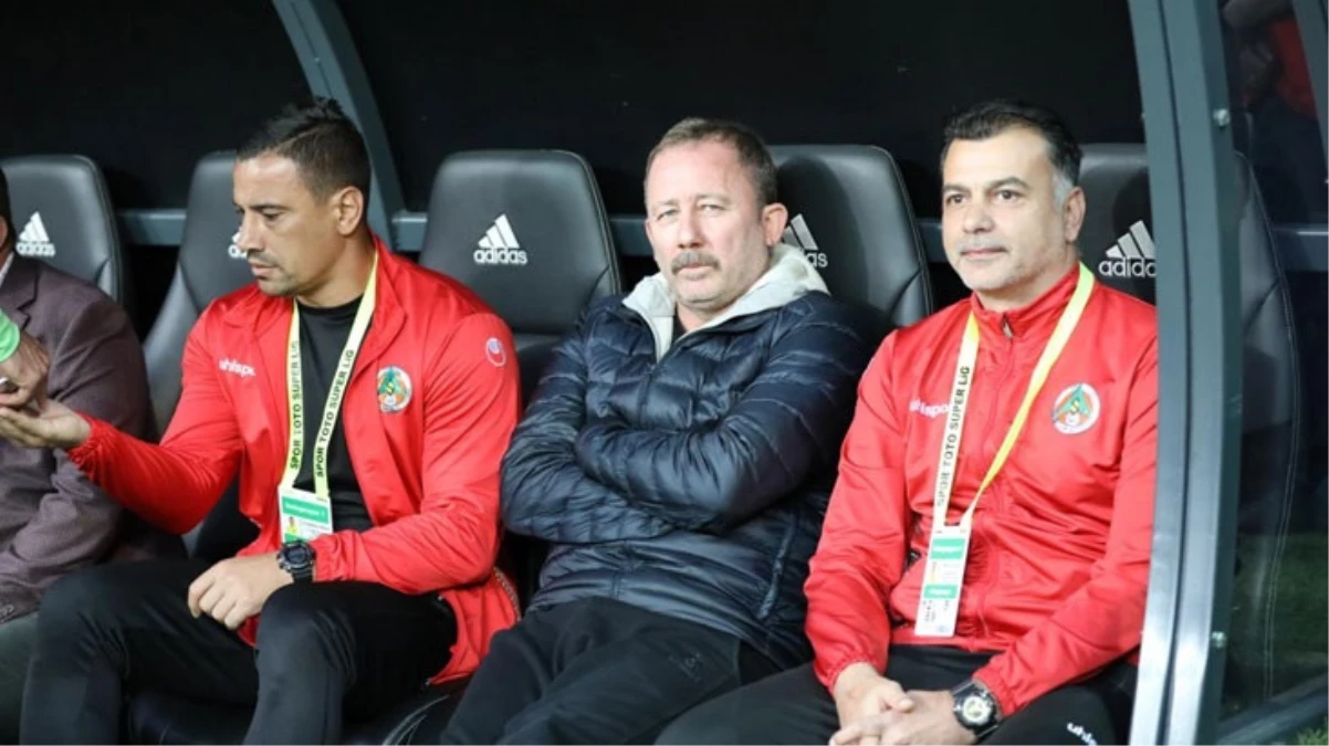 RAMS Başakşehirde Çağdaş Atan dönemi başladı - Spor - Dudullu Haber