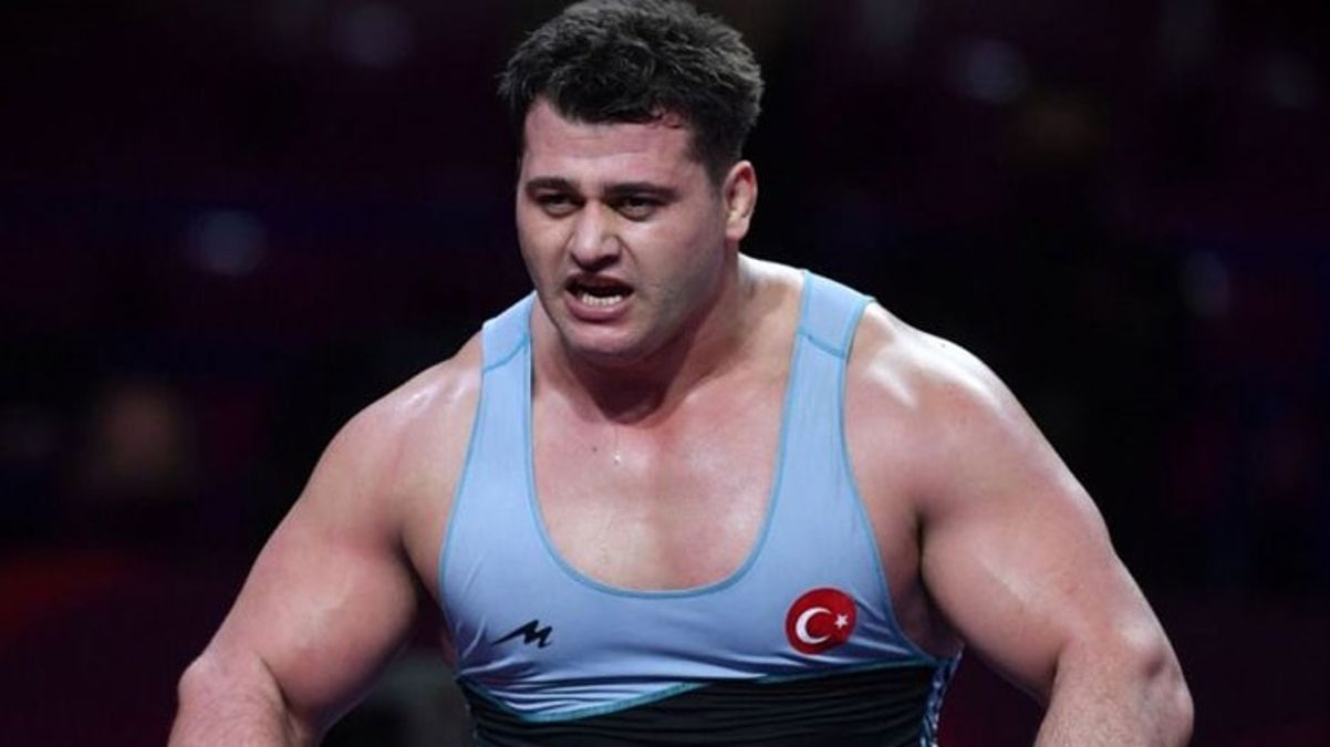 Rıza Kayaalp 2023 Dünya Güreş Şampiyonasında dünya ikincisi oldu - Spor - Dudullu Haber