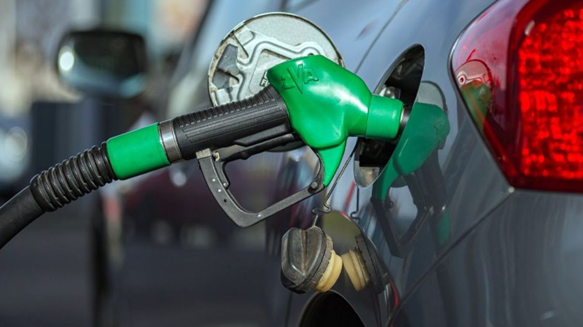 Tabela bu gece yine değişecek Motorinin ardından bir okkalı zam da benzine - Ekonomi - Dudullu Haber
