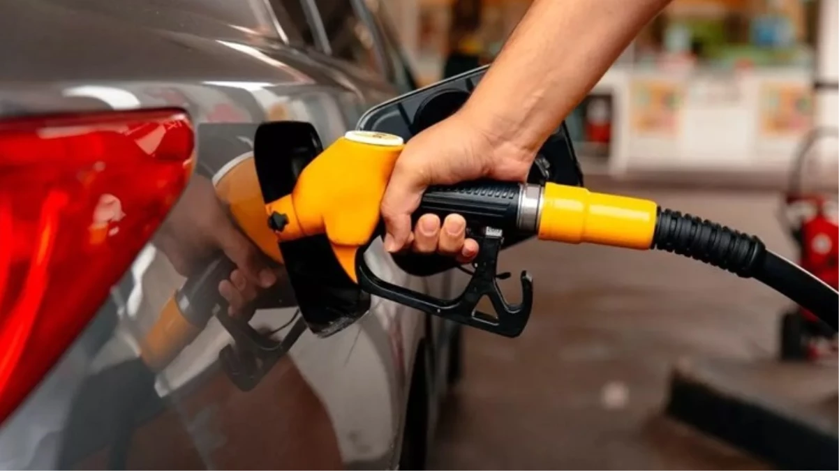 Tabeladaki rakam keyif kaçıracak 13 Eylül Çarşamba günü motorine 15 TL benzine ise 1 TL zam geliyor - Ekonomi - Dudullu Haber