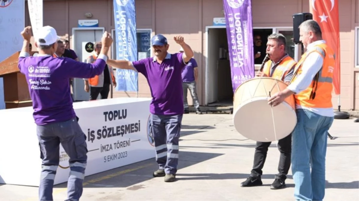 Belediyede en düşük maaş 23 bin TL oldu işçiler davul-zurna eşliğinde kutladı - Ekonomi - Dudullu Haber