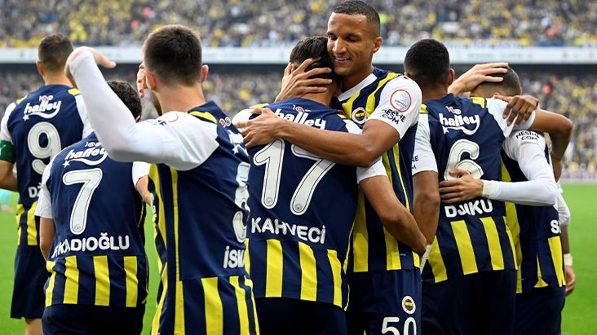 Fenerbahçe’nin Avrupa kadrosu belli oldu! İrfan Can Kahveci’nin adı listede yok