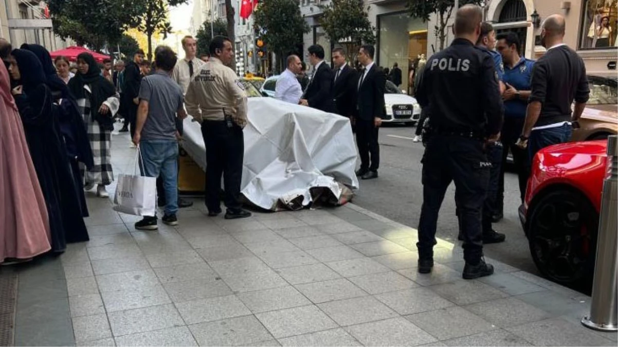 İstanbulda bir AVMnin balkonundan düşen tıp fakültesi öğrencisi hayatını kaybetti - Eğitim - Dudullu Haber