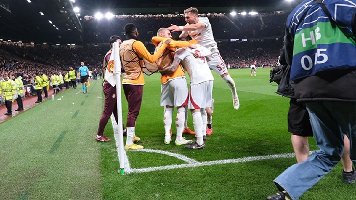 Son Dakika: 3 puan bizim! Galatasaray, Şampiyonlar Ligi’nde Manchester United’ı deplasmanda 3-2 mağlup etti