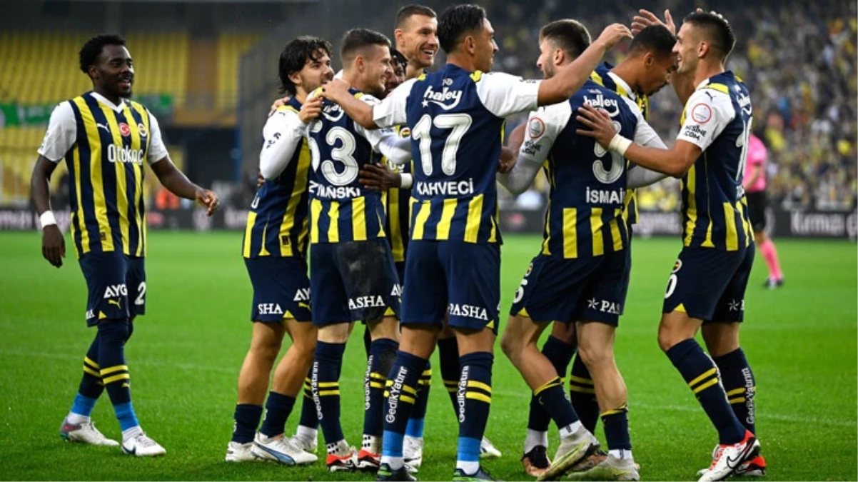 Son Dakika Kanarya şov devam ediyor Fenerbahçe Süper Ligin 7 haftasında Çaykur Rizesporu 5-0 mağlup etti - Spor - Dudullu Haber