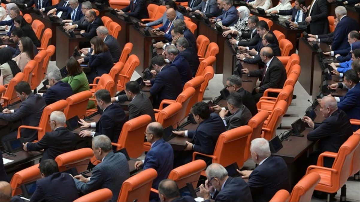 1705249268652TBMM-20-gunluk-aranin-ardindan-calismalarina-yeniden-basliyorjpg - Dudullu Haber