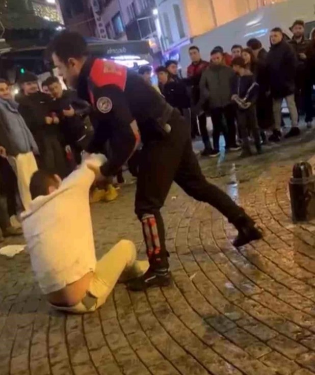 Polise mukavemet suçundan tutuklanan Atilla Taş tahliye oldu! 'Vefasız köftehorlar' deyip sitem etti