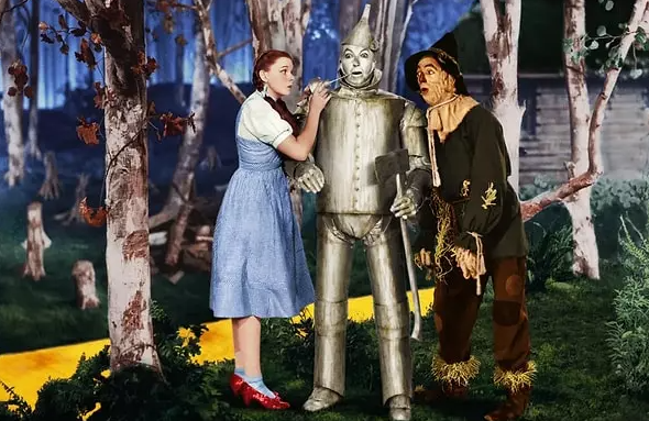 'Oz Büyücüsü' filmindeki ikonik kırmızı ayakkabıları çalan hırsıza 23 bin dolar para cezası