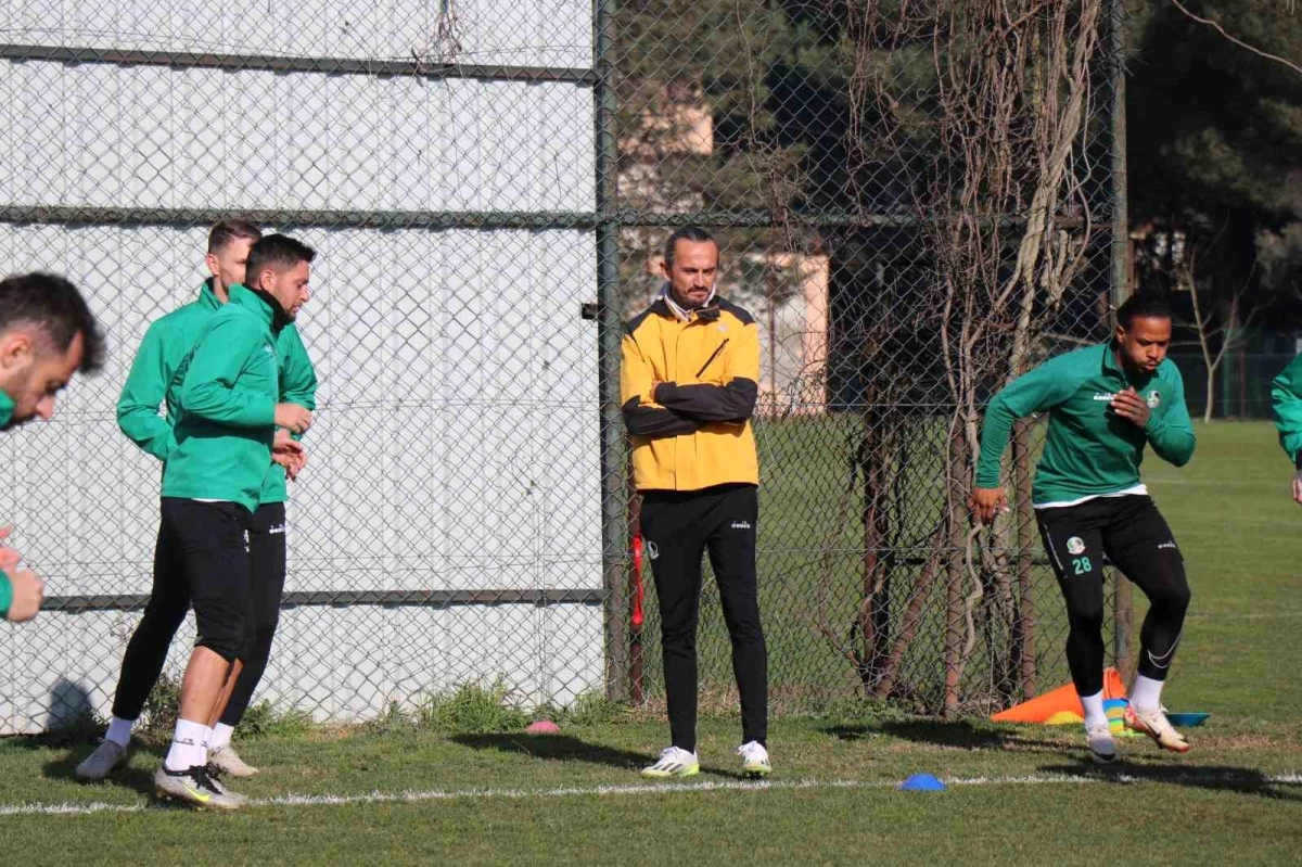 Sakaryaspor-Teknik-Direktoru-Tuncay-Sanli-Hakem-hata-yapabilir-ama-VARjpg - Dudullu Haber