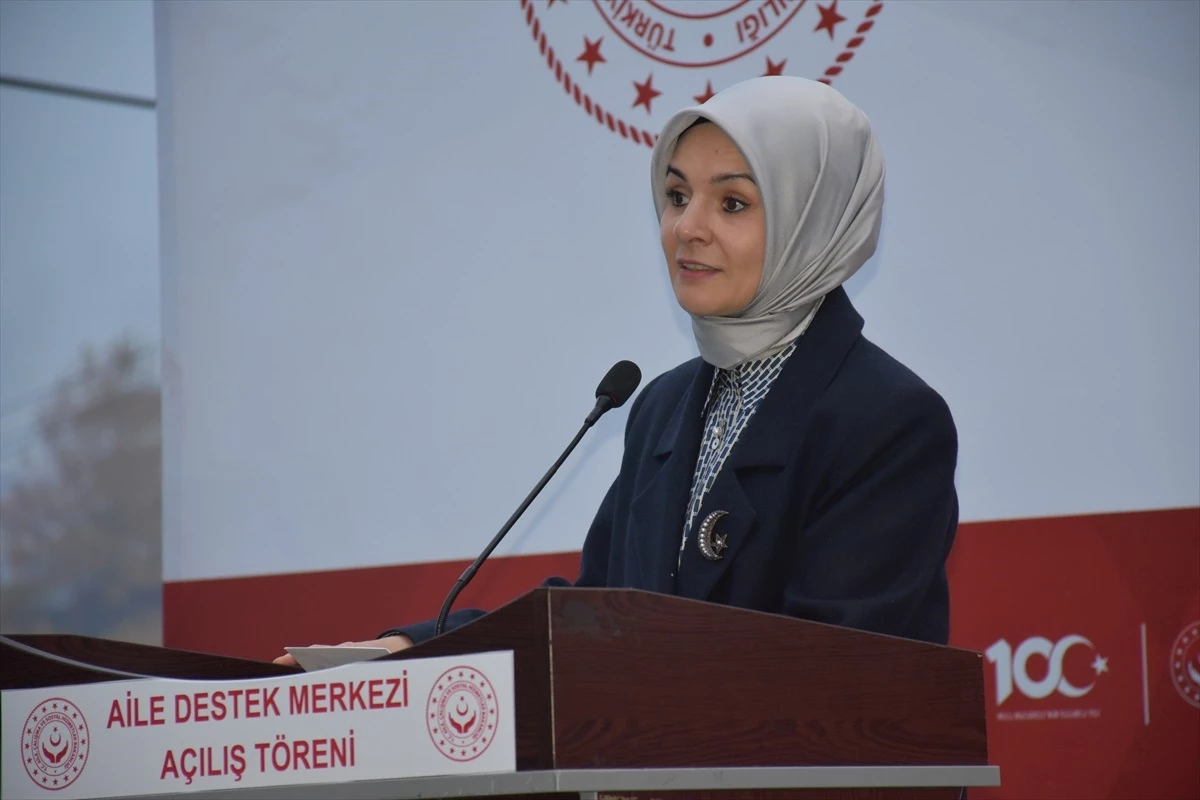 Yasli-engelli-ve-evde-bakim-yardimi-ayliklarinda-yuzde-50ye-yakinjpg - Dudullu Haber