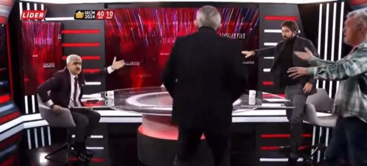 Rasim-Ozan-Kutahyalinin-programinda-buyuk-kavga-Canli-yayinda-kufurler-havadajpg - Dudullu Haber