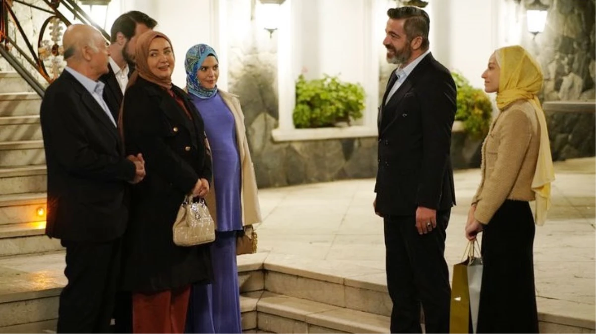 171059205780Kayra-Senocak-ve-Gizem-Yanik-Kizilcik-Serbetinden-ayrildi-Vedalari-duygulandirdijpg - Dudullu Haber