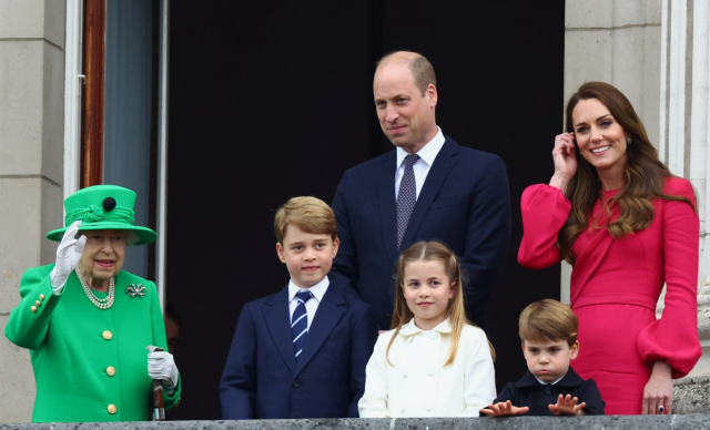 Ortaya çıkan Kate Middleton'ın son görüntüsü tartışmanın fitilini ateşledi! kimse o olduğuna inanıyor