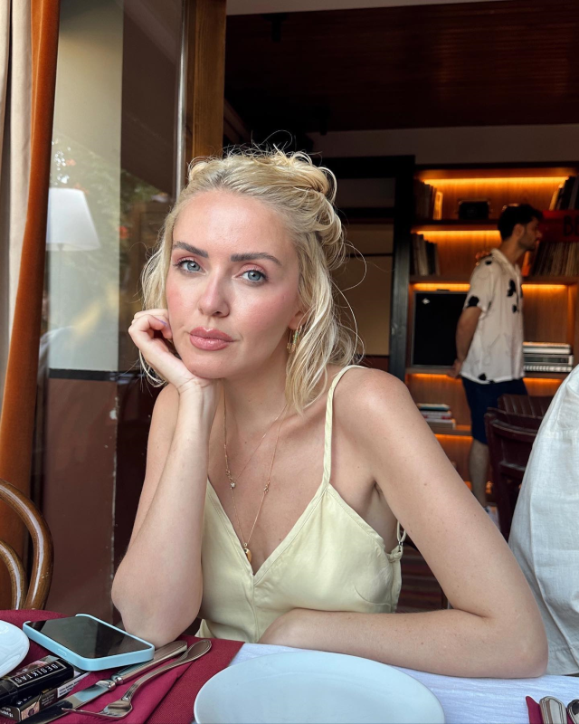 Ceyda Düvenci ve Bülent Şakrak'ın evliliğini bitirdiği söylenen Esra Akpınar konuştu