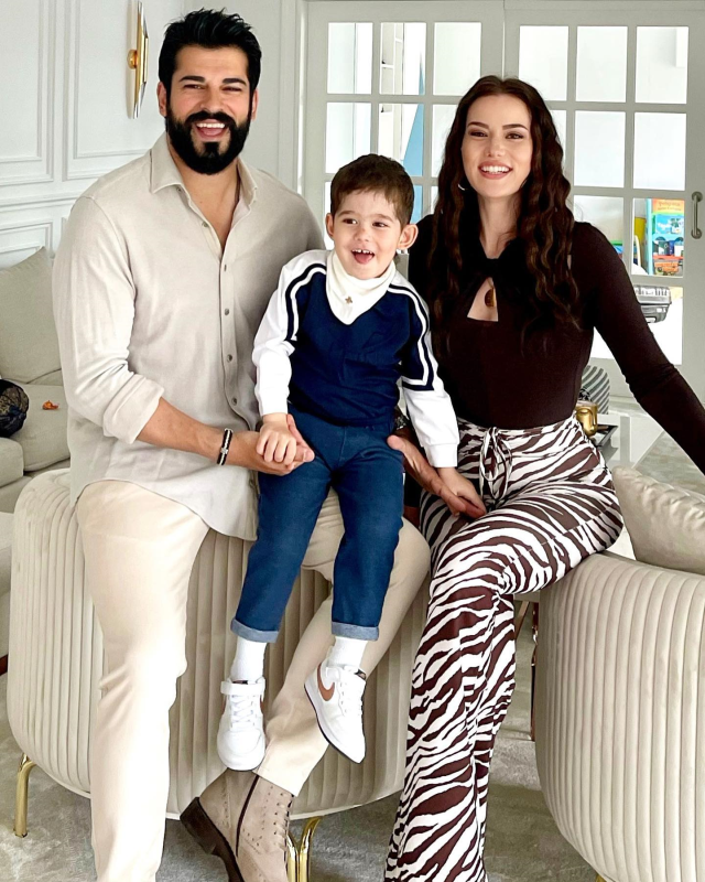 Fahriye Evcen 38. yaşını kutladı, herkesin gözü pastaya takıldı