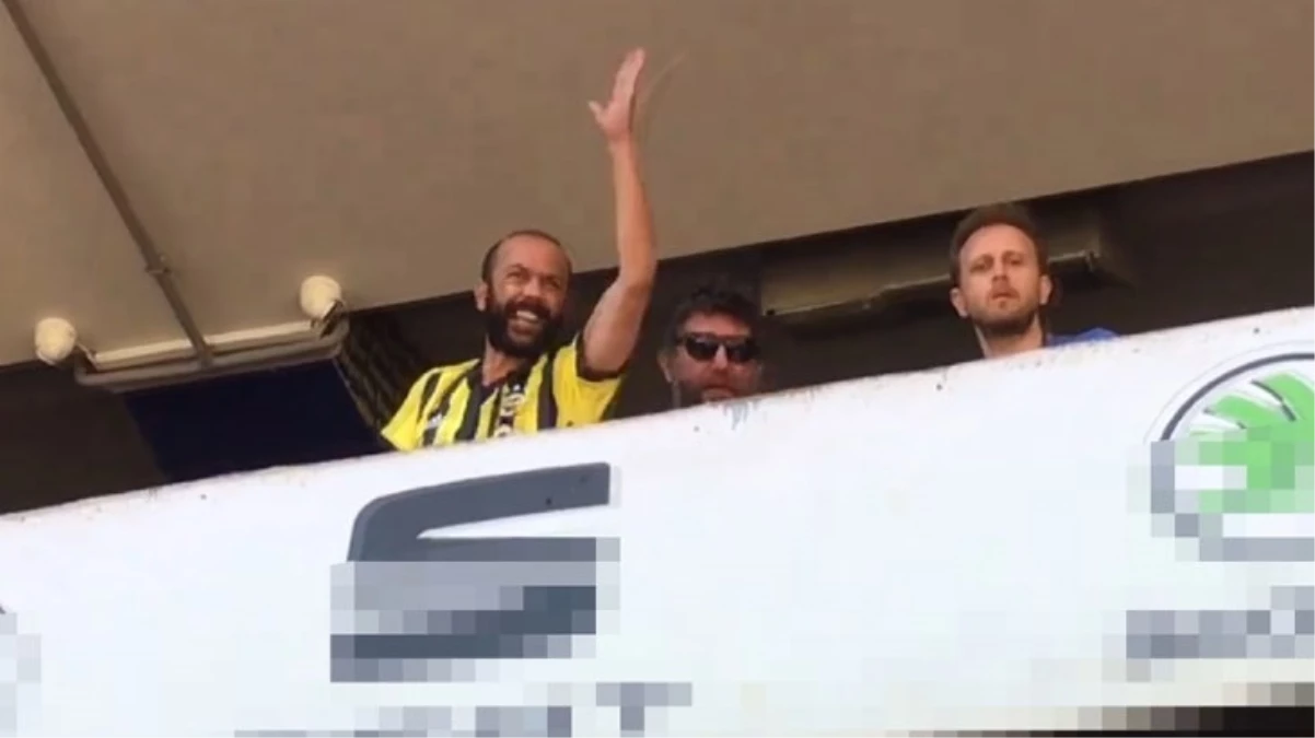 1717843926688Oyuncu-Sarp-Akkaya-Fenerbahce-secimleri-sirasinda-kongre-uyelerine-kufrettijpg - Dudullu Haber