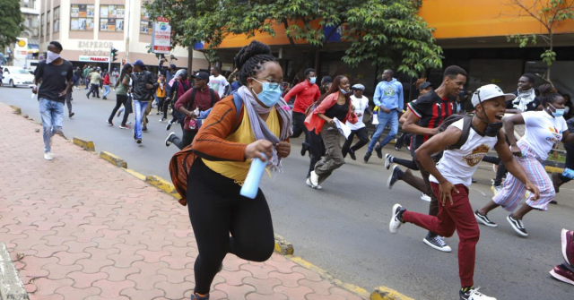 Kenya'da vergi isyanı! Sokağa dökülen göstericiler ile polis arasında şiddetli çatışmalar yaşanıyor