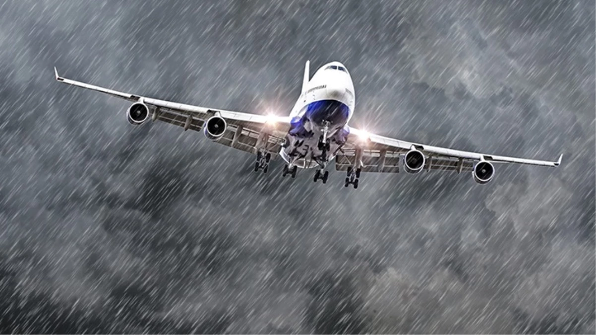 İstanbul'a yağmur ve fırtına nedeniyle inemeyen uçakta pilot ecel terleri döktü: Çok fena sallanıyoruz 7 1719314767 991 Istanbula yagmur ve firtina nedeniyle inemeyen ucakta pilot ecel terleri