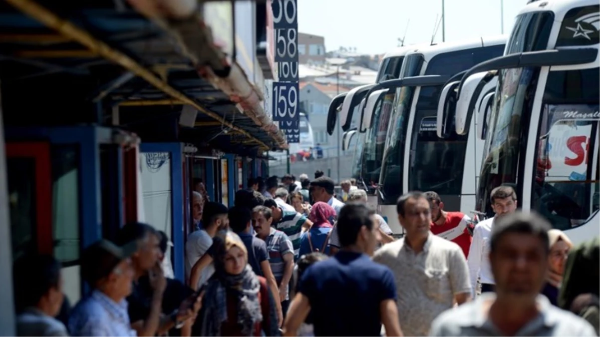 Bayramda İstanbul’da ulaşım krizi: Vatandaşlar yolculuk paylaşımına yöneldi