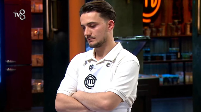 MasterChef Türkiye'de talihsiz olay! Yarışmacının yemeğinden poşet çıktı