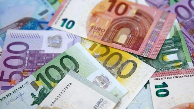 CANLI DÖVİZ KURU 19 AĞUSTOS: Dolar, Euro ne kadar? Dolar, Euro, Altın kaç TL?