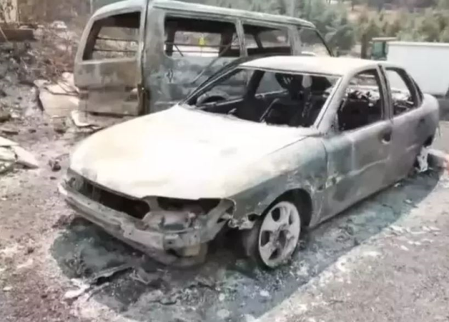 Felaketi yaşayan İzmir'den acı görüntüler! Araçlar ve evler küle döndü