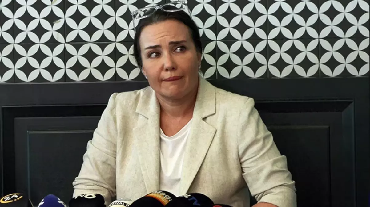 Reha Muhtarın oğlu annesinin iddiasını yalanladı Kaçırılmadım başka yere gitmek istemiyorum - Magazin - Dudullu Haber