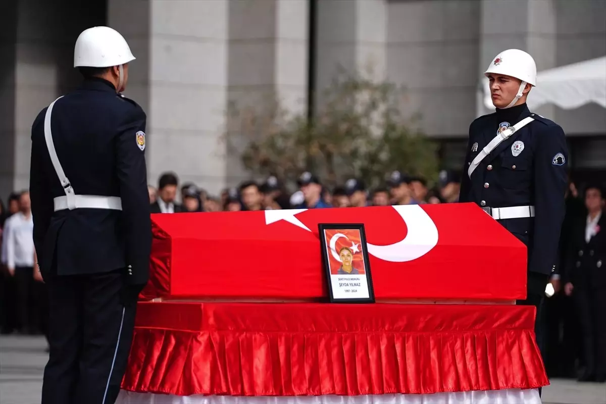 Şehit Polis Şeyda Yılmaz İçin Cenaze Töreni Düzenlendi