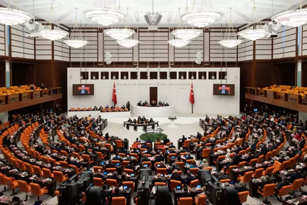 Yeni yasama yılında bir parti daha TBMM'de temsil edilebilir