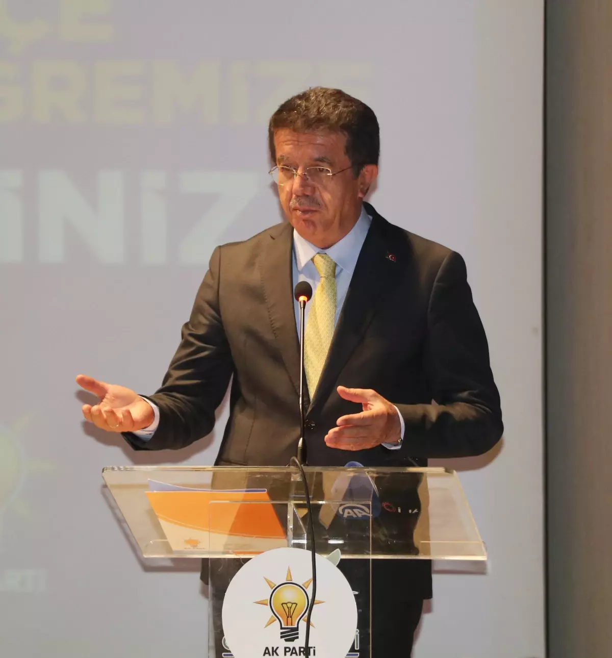 AK Parti’li Zeybekci: 2025’te enflasyon yüzde 20’nin çok altında olacak