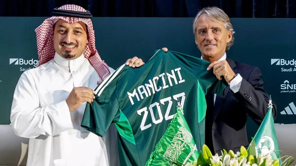 Suudi-Arabistandan-kovulan-Roberto-Mancininin-alacagi-tazminat-dudak-ucuklattijpg - Dudullu Haber