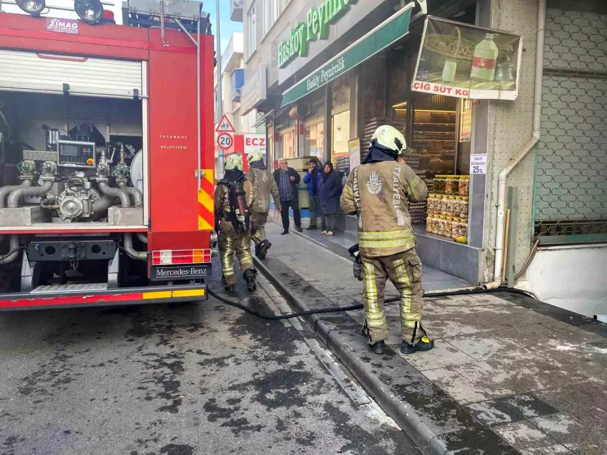 Ümraniye’de Marangoz Atölyesinde Yangın Çıktı