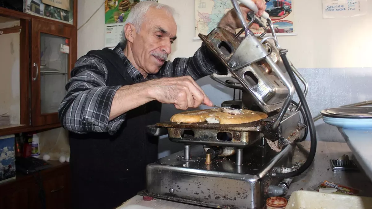 10 TL’ye tost satan esnaf nasıl kar ettiğini açıkladı