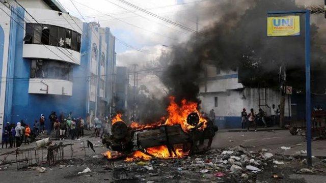 Haiti'de silahlı çeteler kasabaya saldırdı! 50 kişi öldü, 100 ev yakıldı