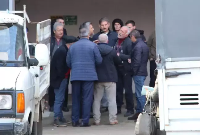 Bir ilçeyi dolandırıp gece yarısı kaçtı 5 Bir ilçeyi dolandırıp gece yarısı kaçtı