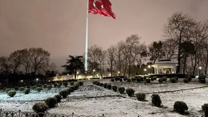 Istanbul Anadolu Yakasinda Kar Yagisi Etkili Oldu