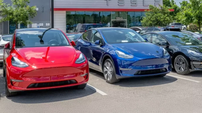 Tesla satislari ocakta Avrupada sert dustu