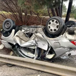 Umraniyede Takla Atan Otomobilin Surucusu Yaralandi