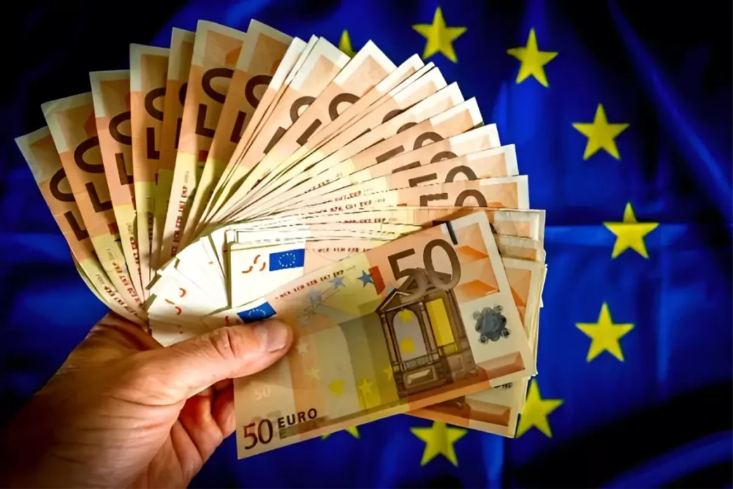 1 euro ilk kez 40 lirayi asarak rekor tazeledi 18442162 2754 amp