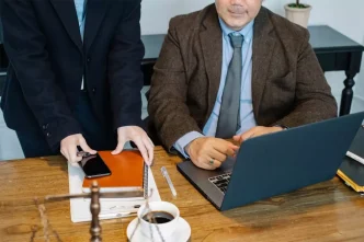 Memurlara yari zamanli calisma hakki geliyor